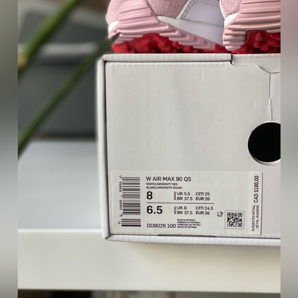 [SOLD] BNIB Nike Air Max 90 Limited Edition Valentine's Day - Picture 5 of 6